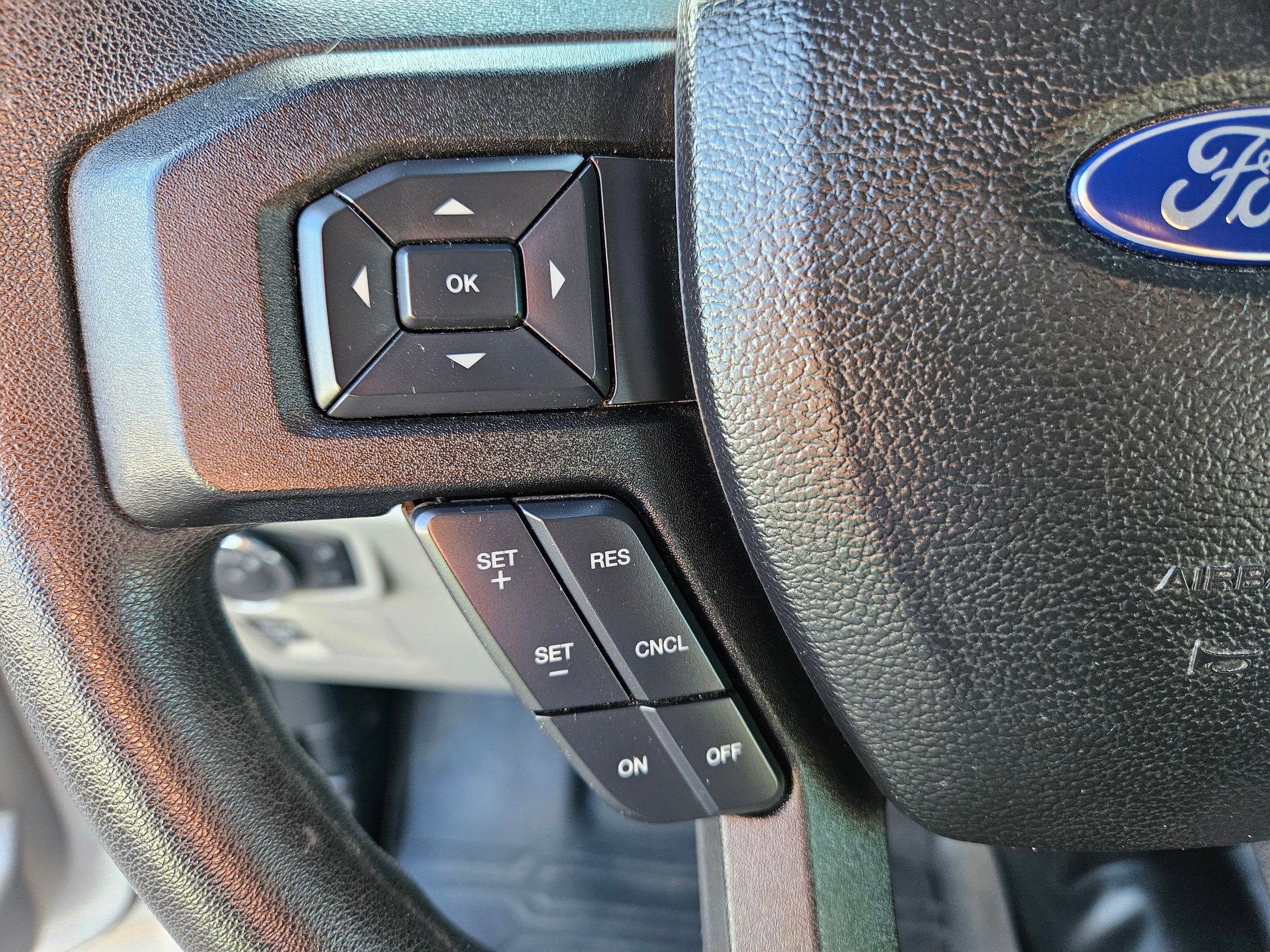 2016 Ford F-150 XL photo 14