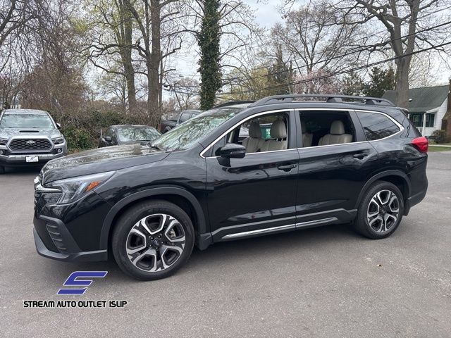 2023 Subaru Ascent Limited photo 3