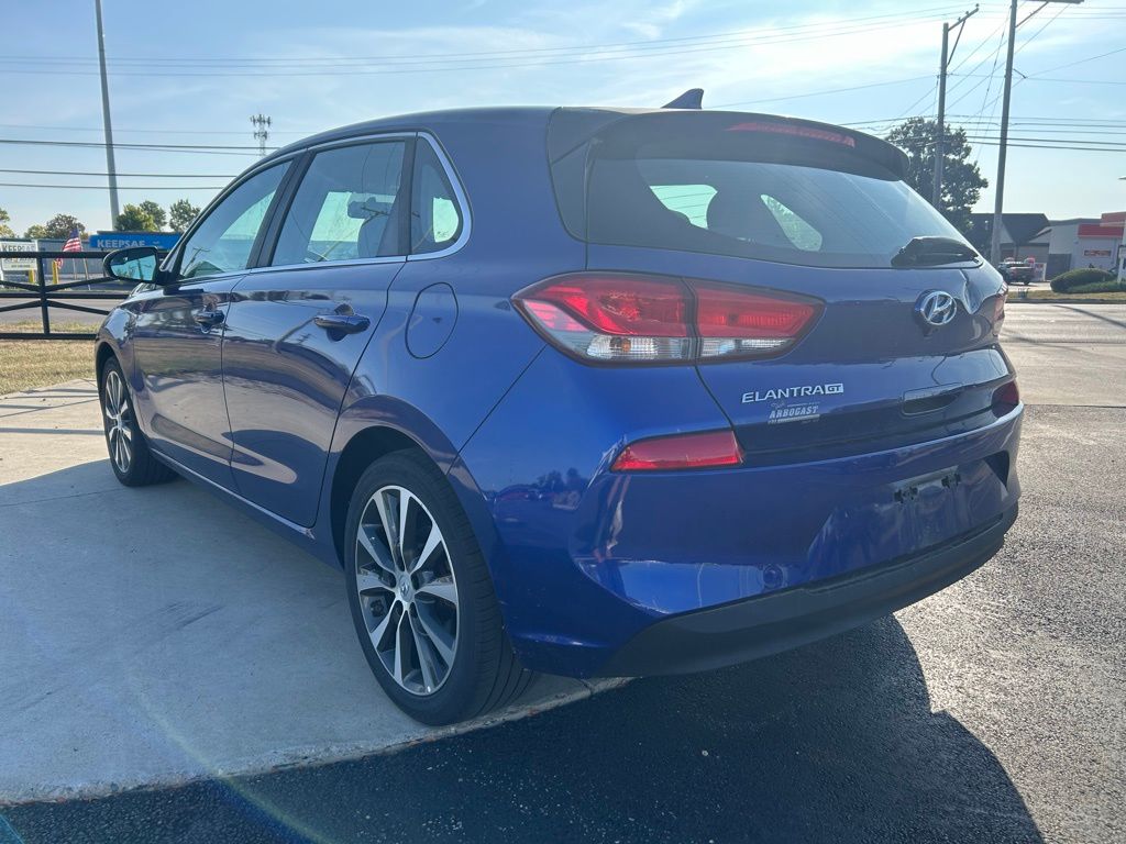 2019 Hyundai Elantra GT photo 3