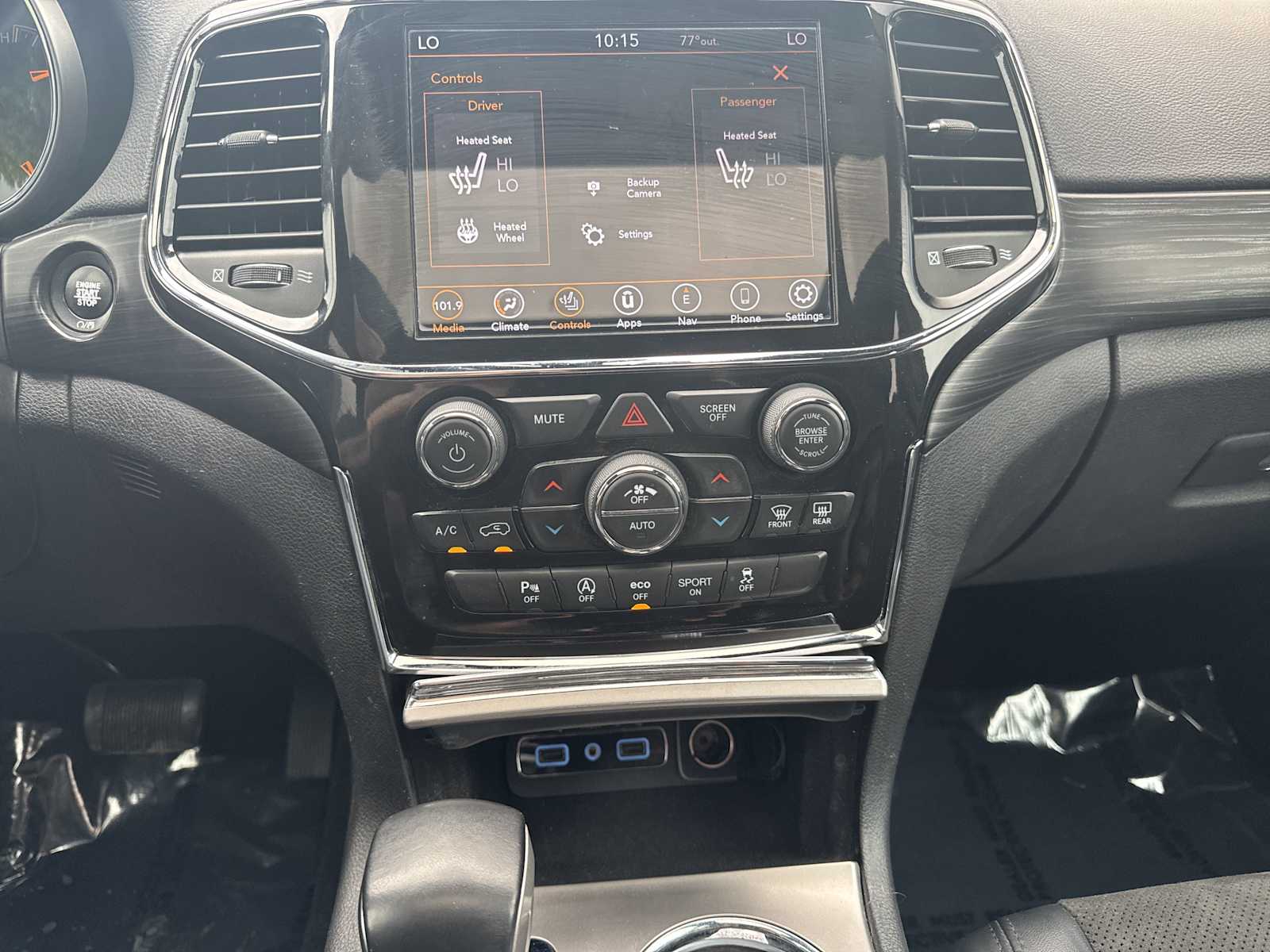 2021 Jeep Grand Cherokee Laredo X photo 28