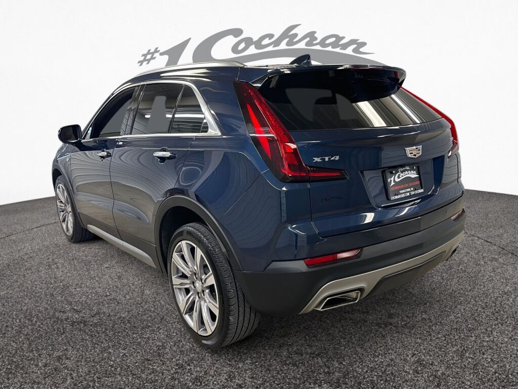 2022 Cadillac XT4 Premium Luxury photo 4