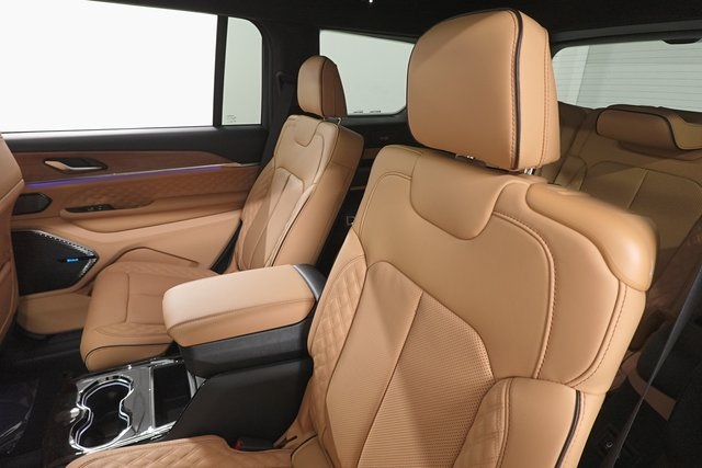2025 Jeep Grand Cherokee L Summit Reserve photo 25