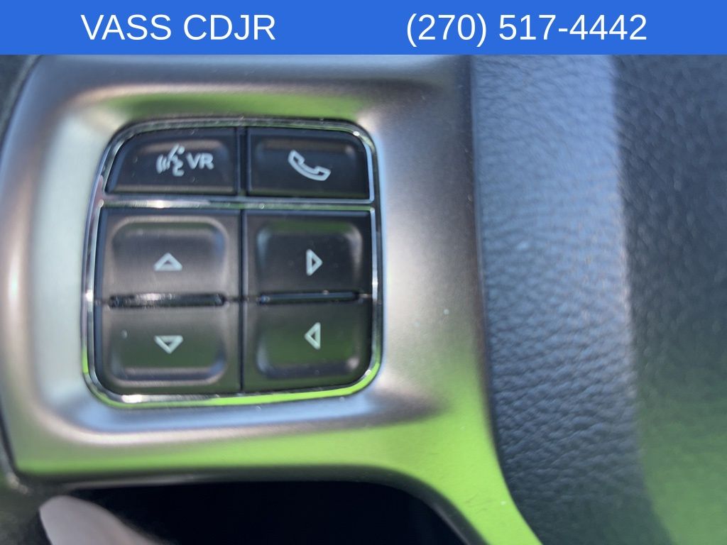 2023 Ram 1500 SLT photo 6