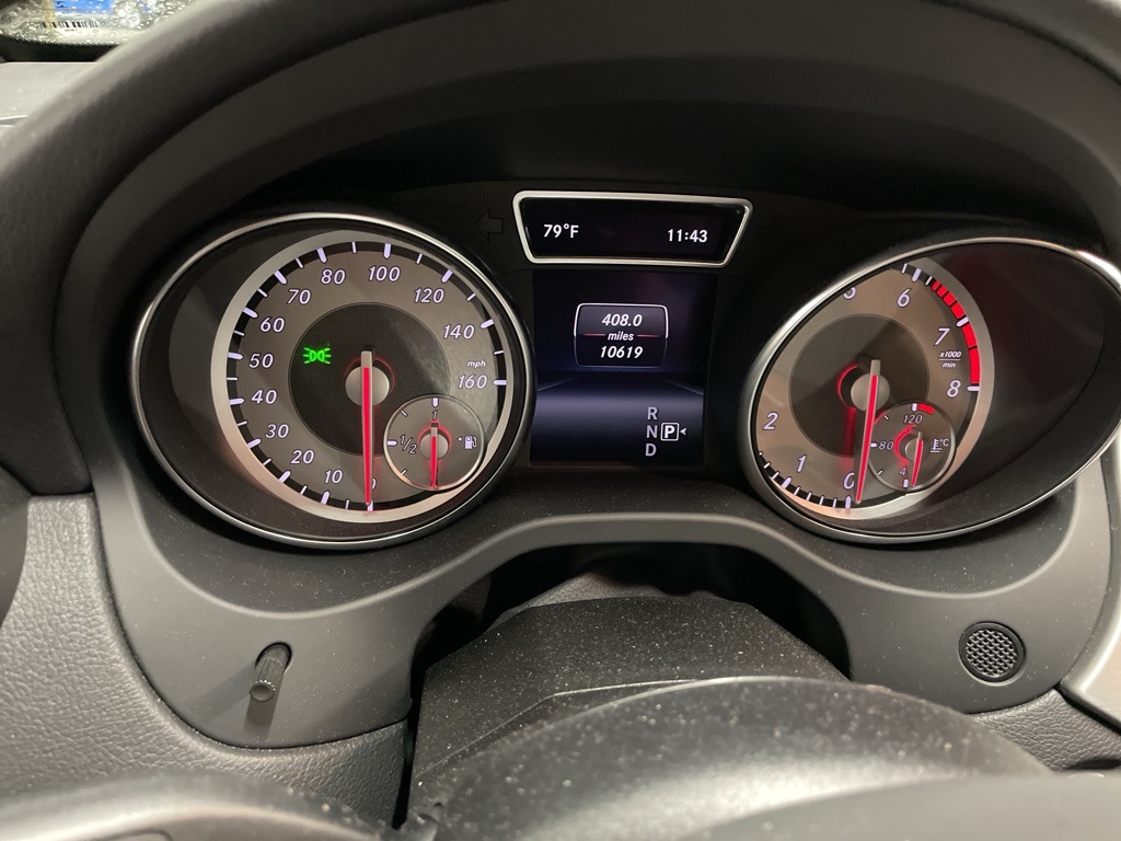 2014 Mercedes Benz CLA 250 photo 2