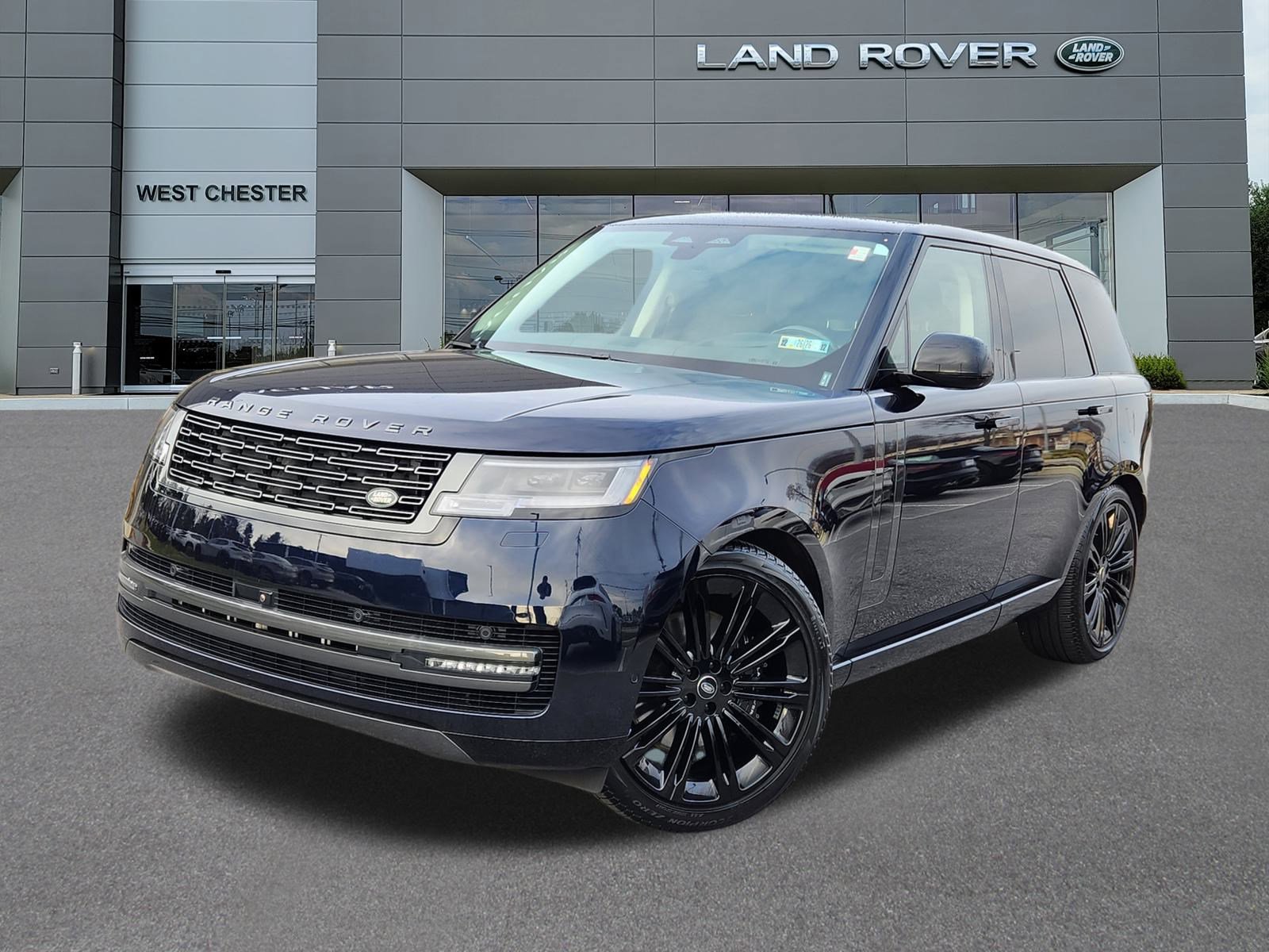 2024 Land Rover Range Rover SE's photo