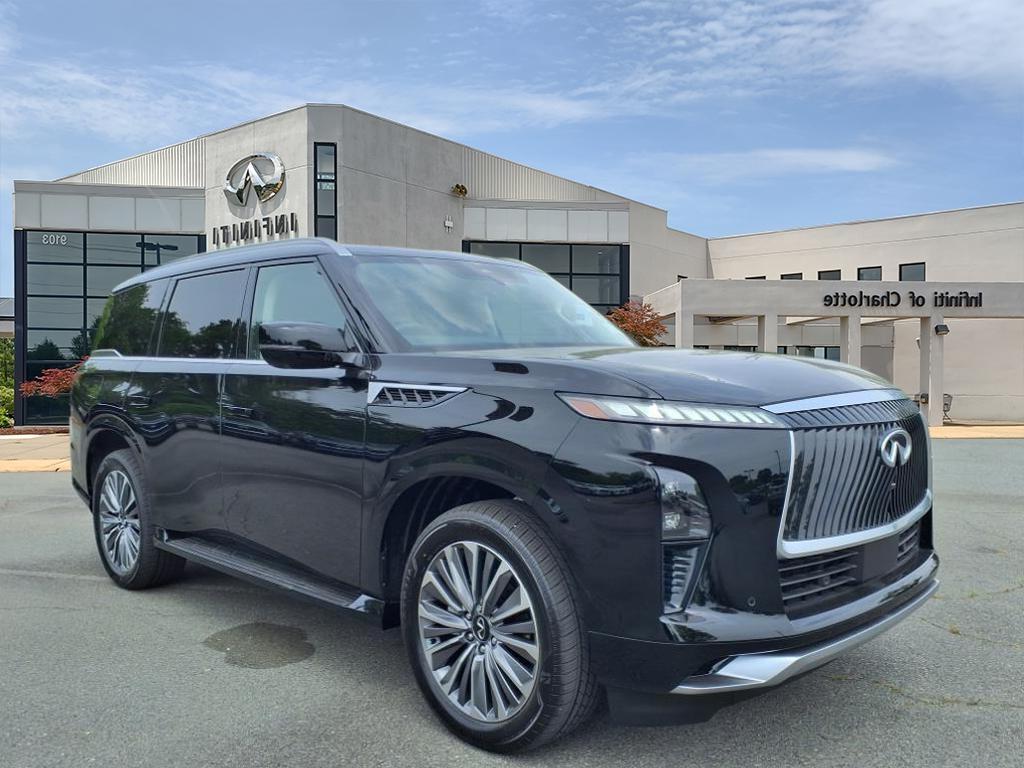 2025 INFINITI QX80 Luxe's photo