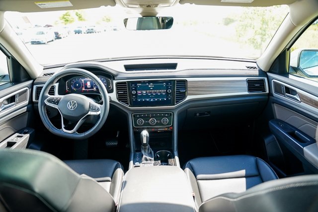2023 Volkswagen Atlas SEL photo 22