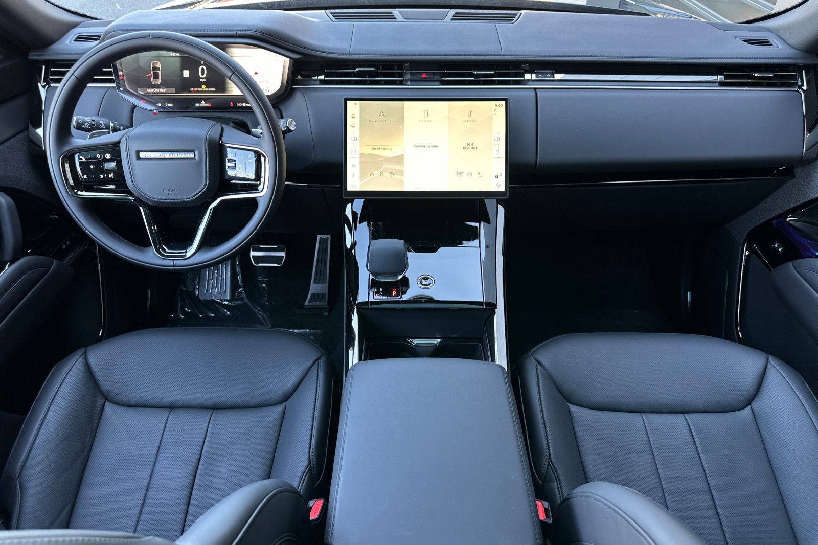 2025 Land Rover Range Rover Sport SE photo 15