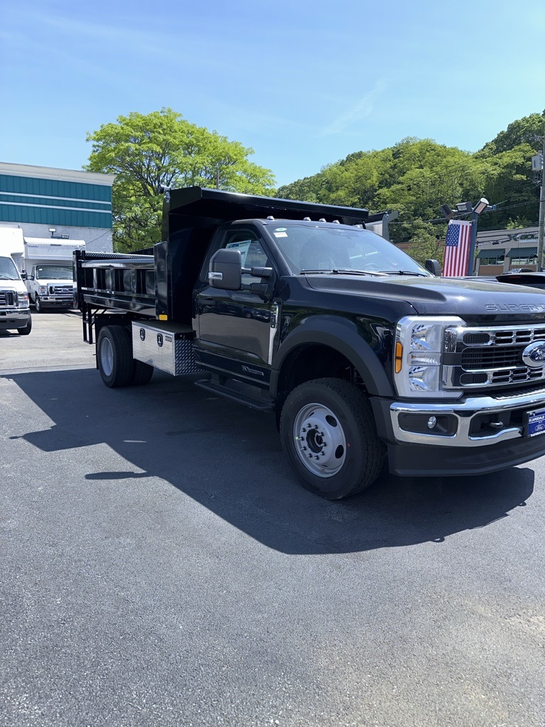 2024 Ford F-600 photo 3