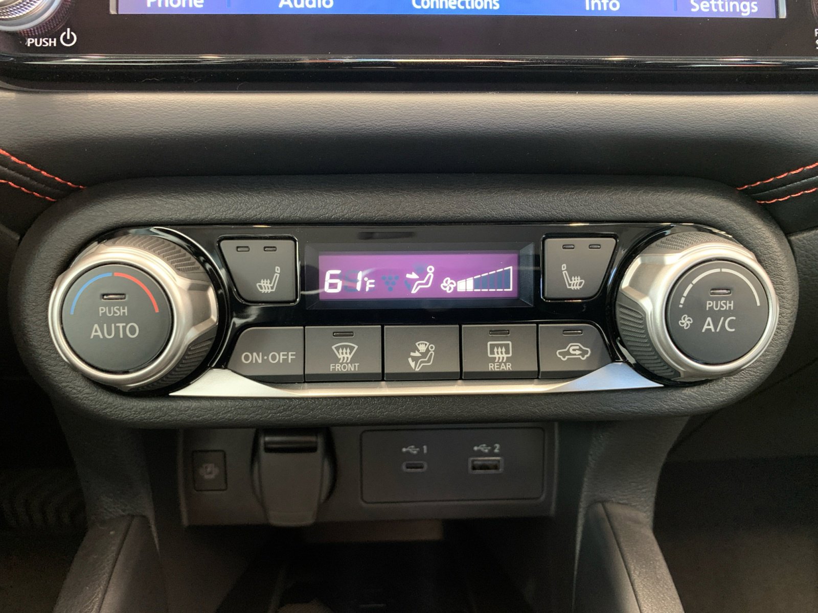 2025 Nissan Versa SR photo 15