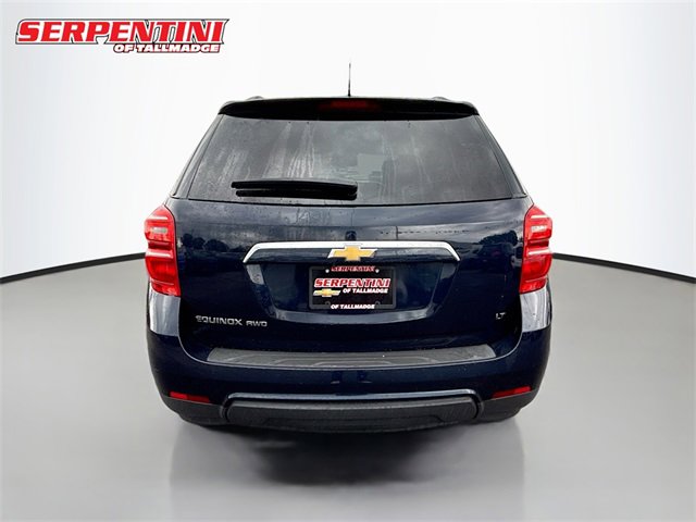 2017 Chevrolet Equinox LT photo 3