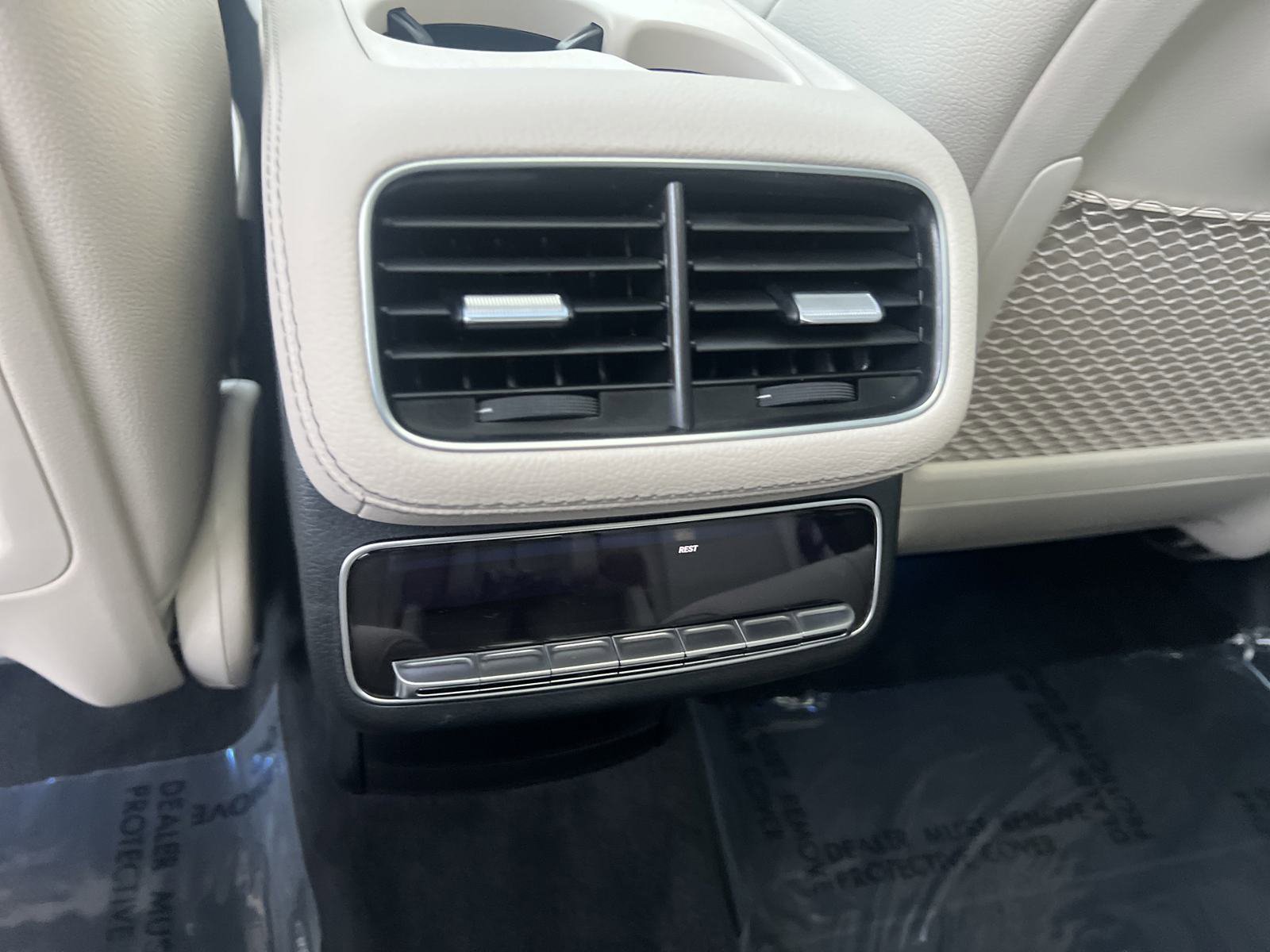 2025 Mercedes Benz GLS 450 4MATIC photo 21