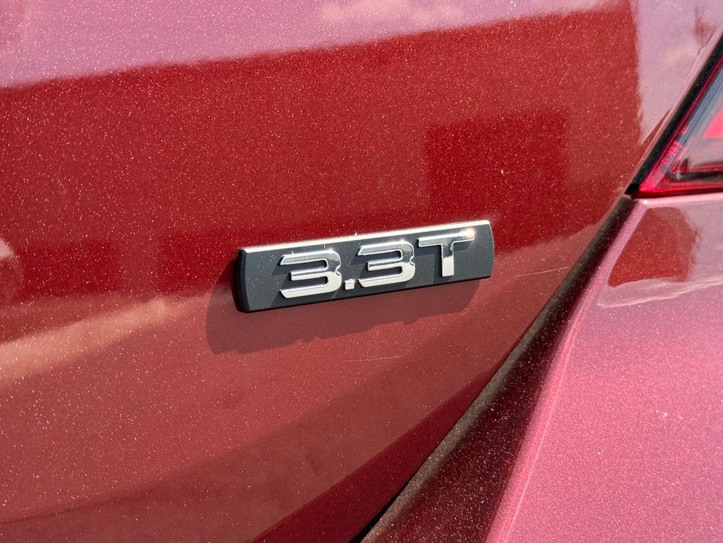 2025 Genesis G70 3.3T Sport Advanced photo 16