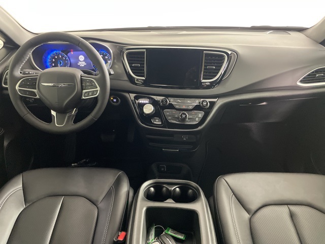 2026 Chrysler Voyager LX photo 39
