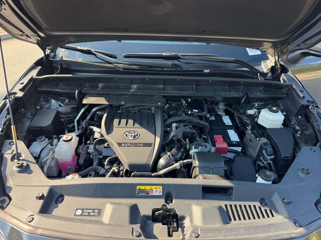 2023 Toyota Highlander XLE photo 16