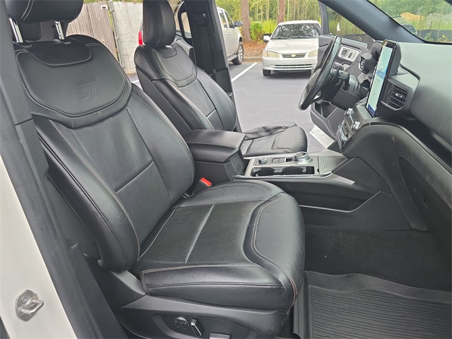 2020 Ford Explorer ST photo 10