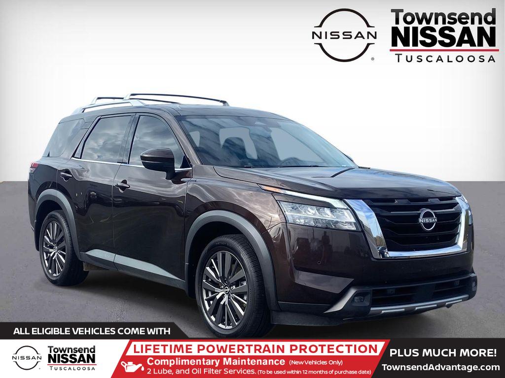 2022 Nissan Pathfinder SL