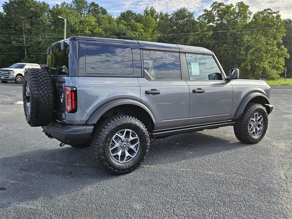 2025 Ford Bronco Badlands photo 11