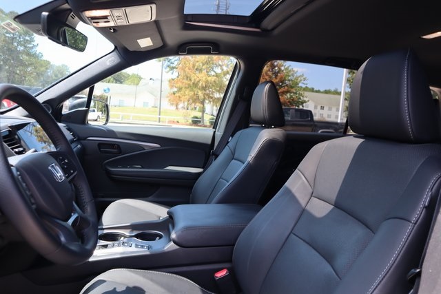 2024 Honda Passport EX-L photo 18