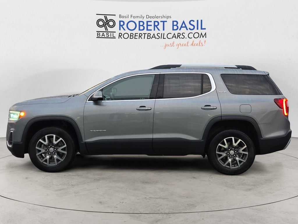 2023 Gmc Acadia SLE photo 2