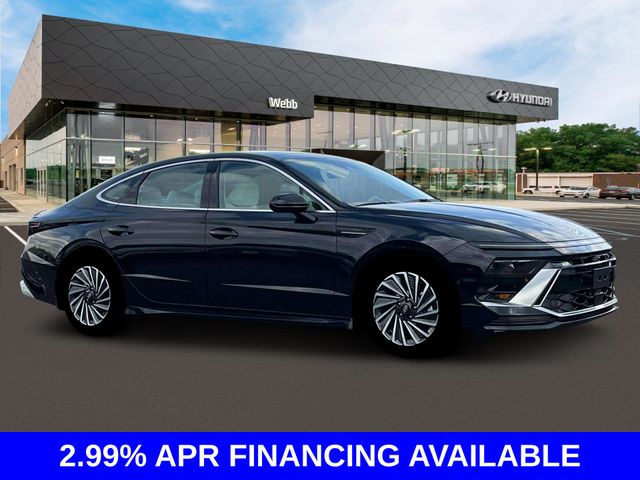 New 2025 Black Hyundai Limited image 11