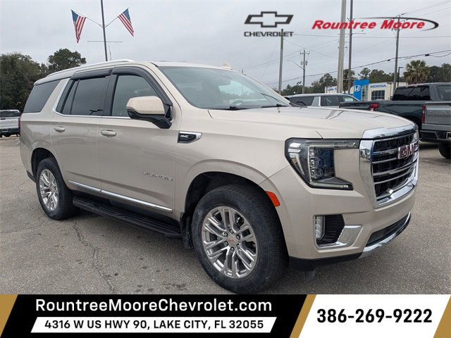 2022 GMC Yukon SLT's photo