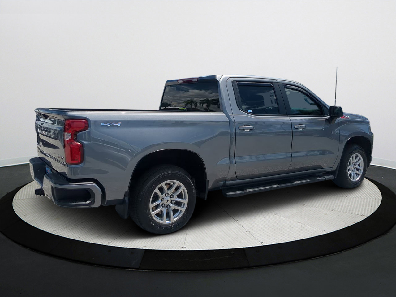 2021 Chevrolet Silverado 1500 RST photo 4