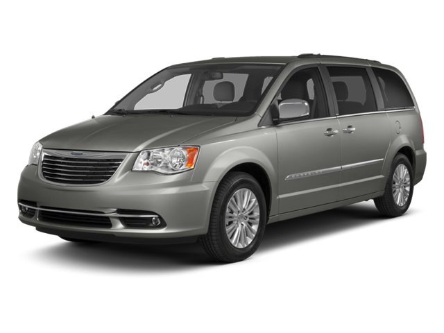 2013 Chrysler Town & Country Touring's photo