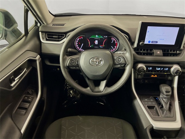 2024 Toyota RAV4 XLE photo 14