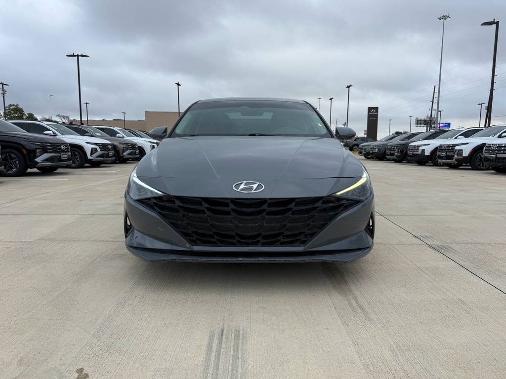 2021 Hyundai Elantra SE photo 2