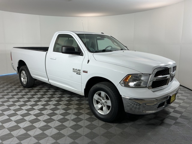 2019 Ram 1500 Classic SLT photo 3