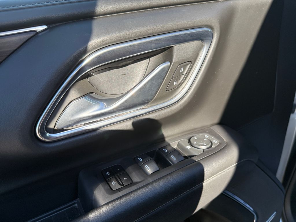 2023 Chevrolet Tahoe LT photo 12