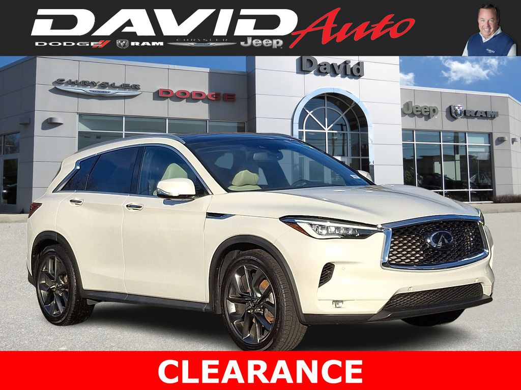 2019 INFINITI QX50 Essential's photo