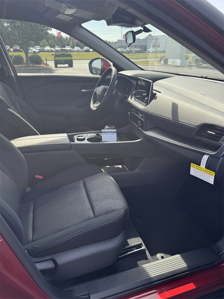 2026 Nissan Rogue SV photo 16