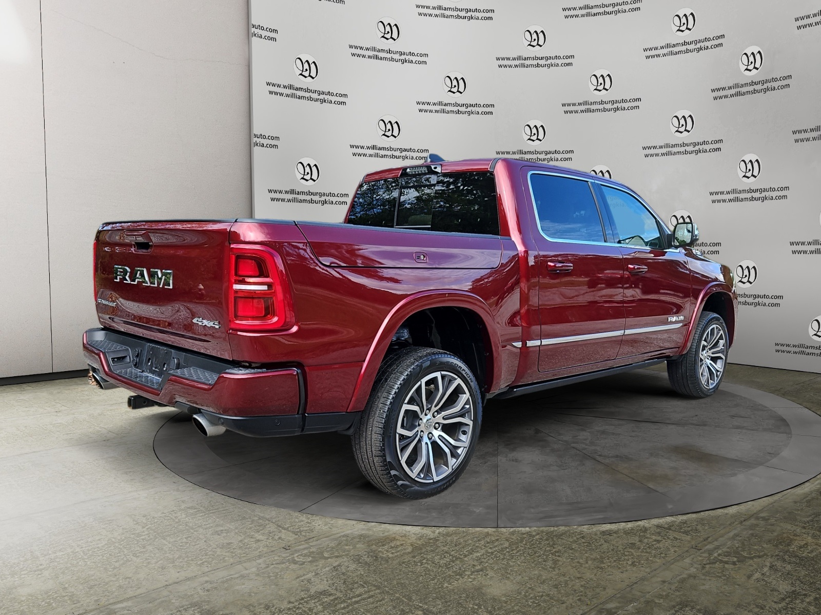 2025 Ram 1500 photo 4