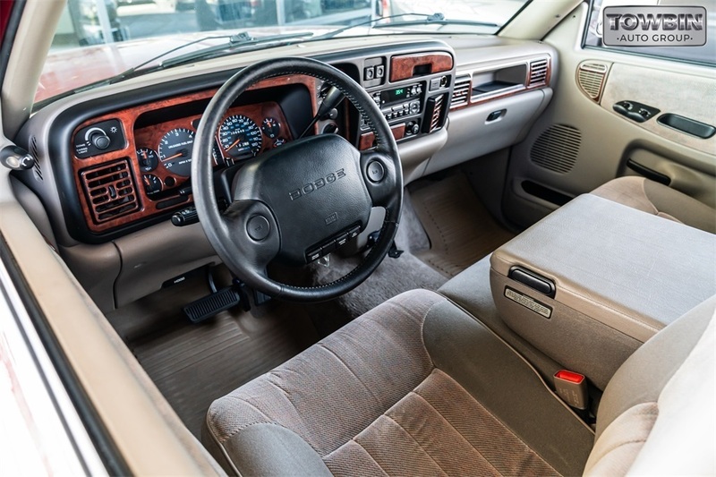 1996 Dodge Ram ST photo 10
