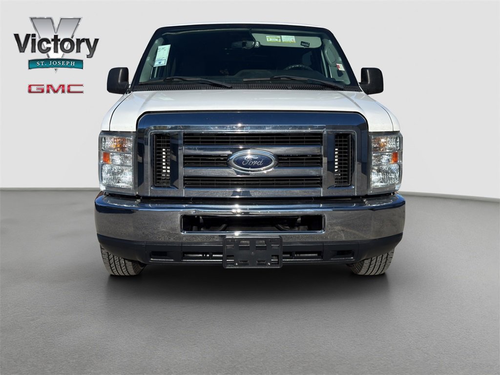 2012 Ford E-350 photo 3