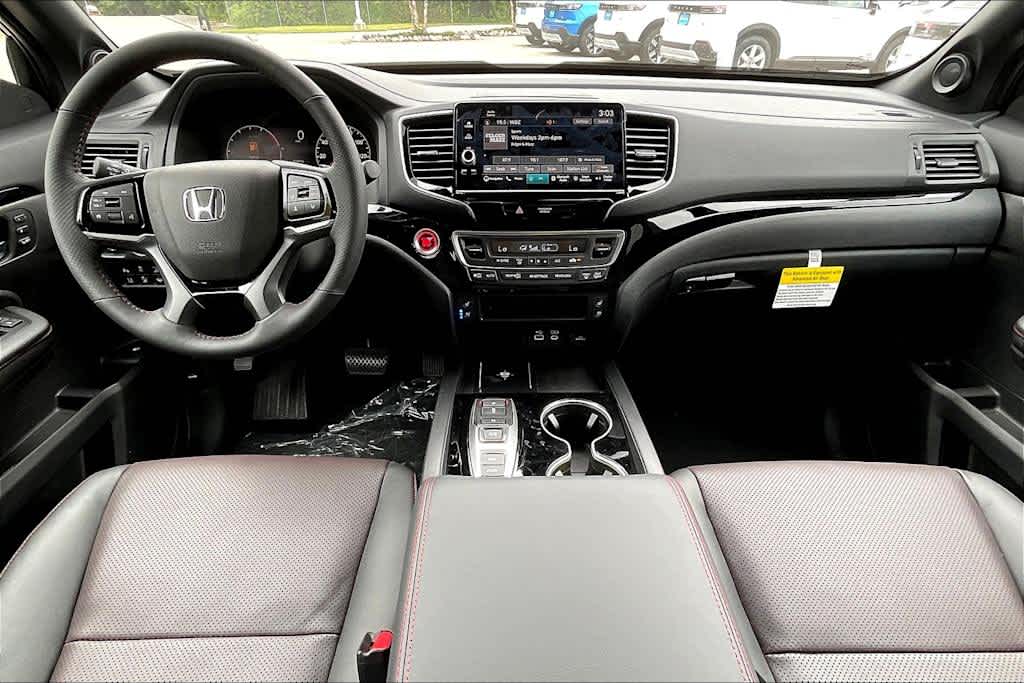2026 Honda Ridgeline Black Edition photo 11