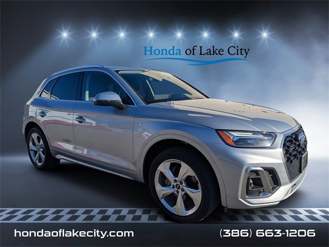 2022 Audi Q5 Premium Plus's photo