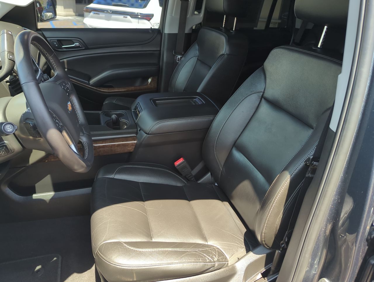 2020 Chevrolet Tahoe LT photo 17
