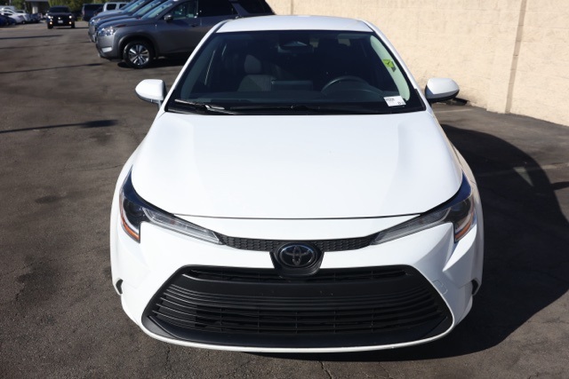 2023 Toyota Corolla LE photo 8