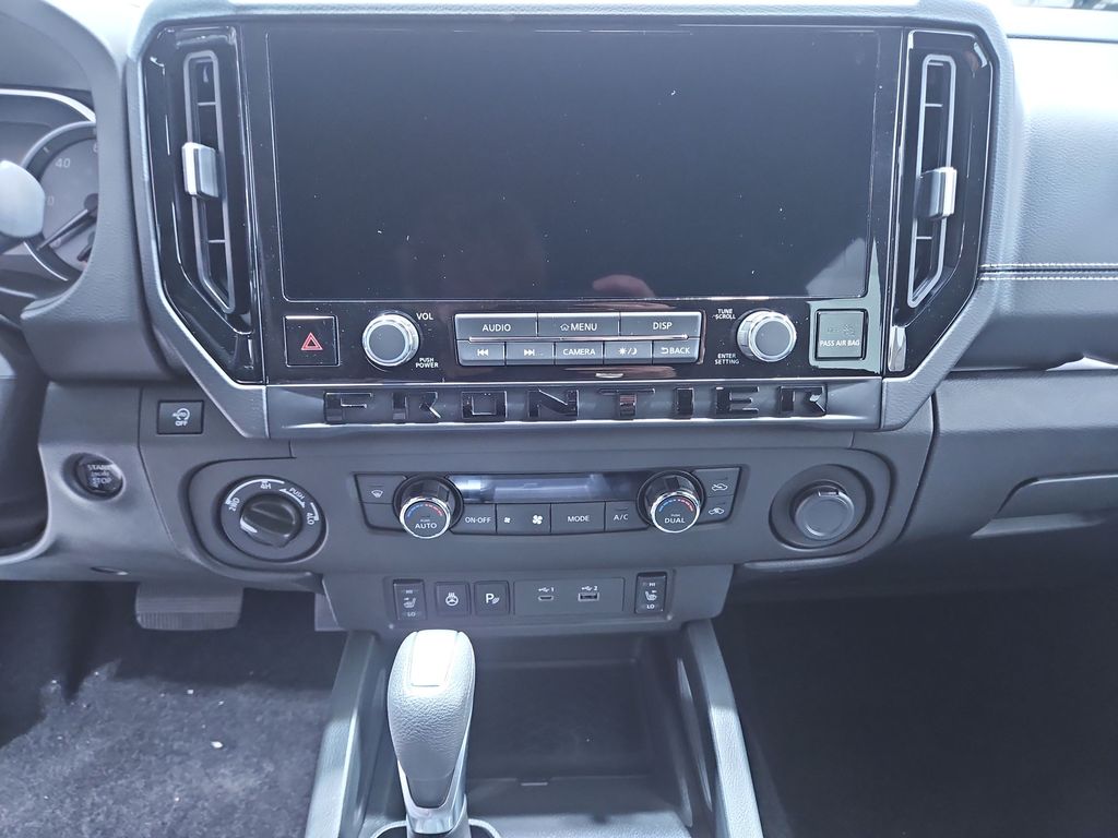 2026 Nissan Frontier SV photo 18