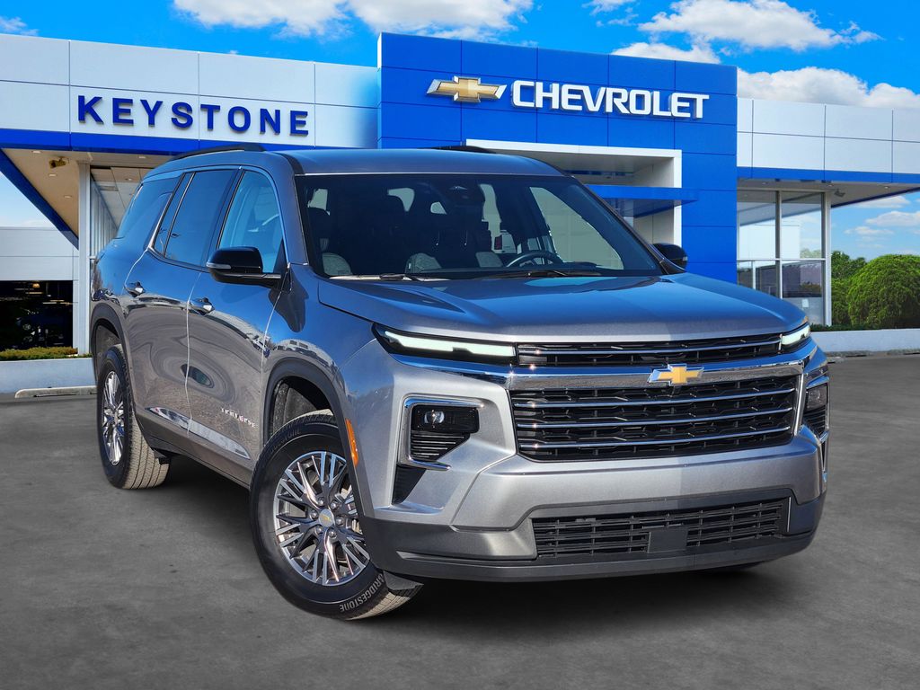 2025 Chevrolet Traverse LT's photo