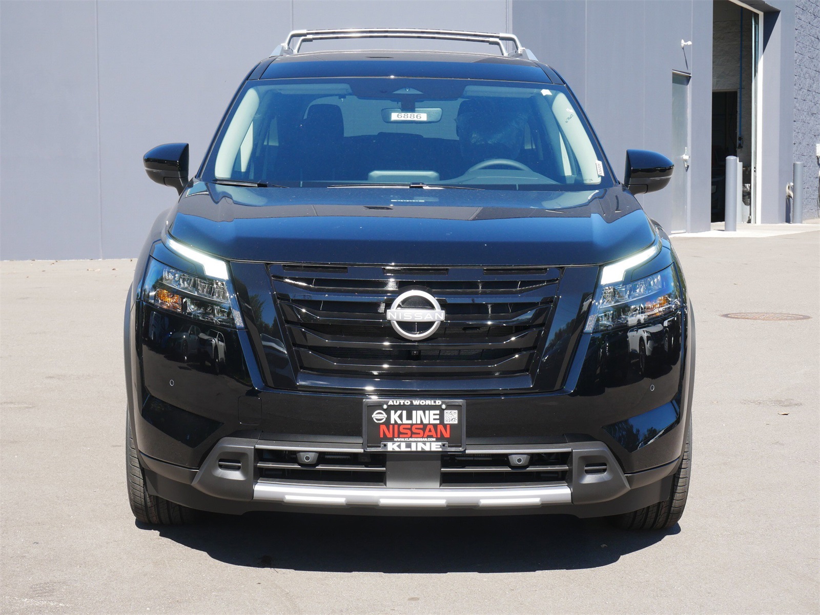 2025 Nissan Pathfinder SL photo 14