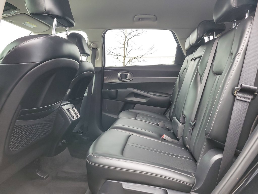 2021 KIA SORENTO - Image 9