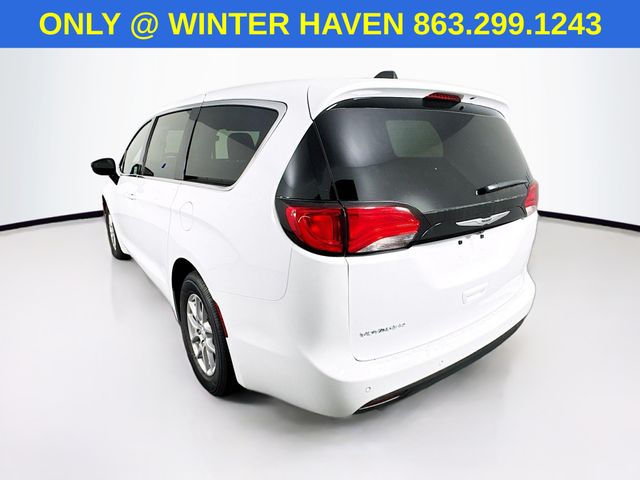 2026 Chrysler Voyager LX photo 5