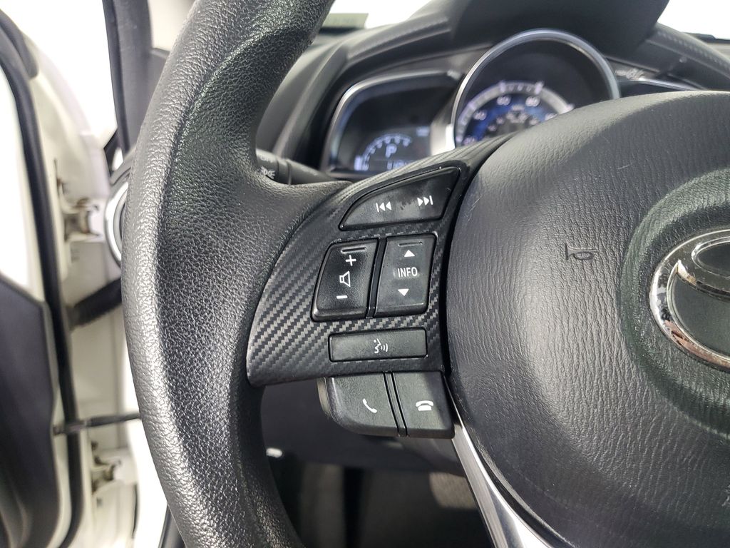 2017 Toyota Yaris iA Base photo 24