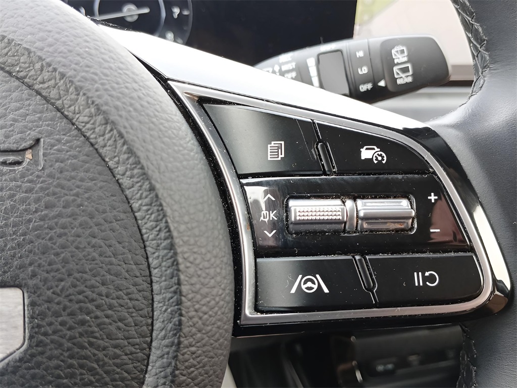 2024 Kia Seltos EX photo 19