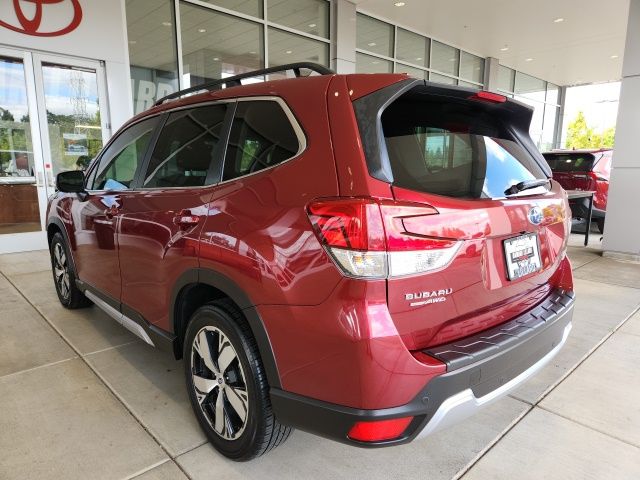 2021 Subaru Forester Touring photo 6