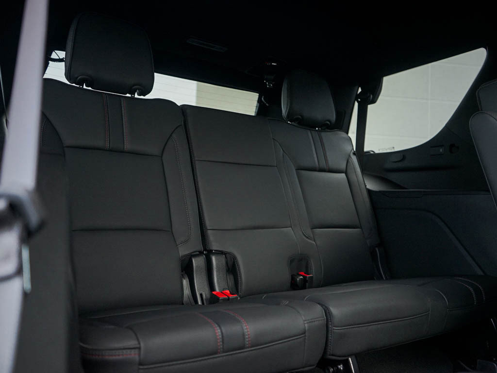 2025 Chevrolet Tahoe RST photo 13
